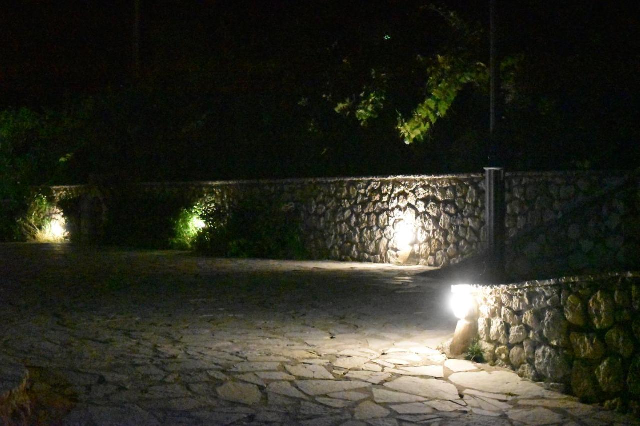 Estate Dafnopanagia Villa Magda Asprogerakata Exterior foto