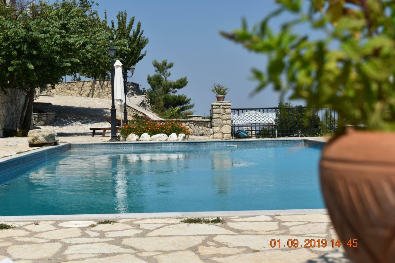 Estate Dafnopanagia Villa Magda Asprogerakata Exterior foto